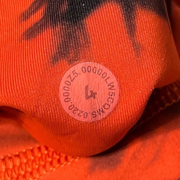 Women’s LuLuLemon Invigorate High Rise Tights—size 4 - Picture 5 of 7